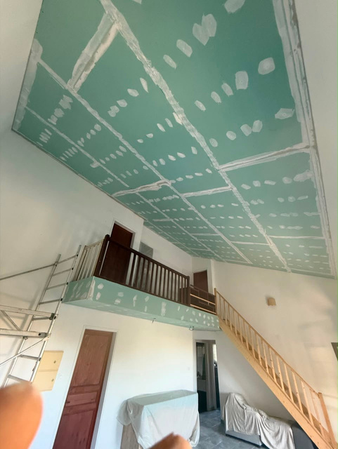 Plafond suspendu réalisé par JDM3